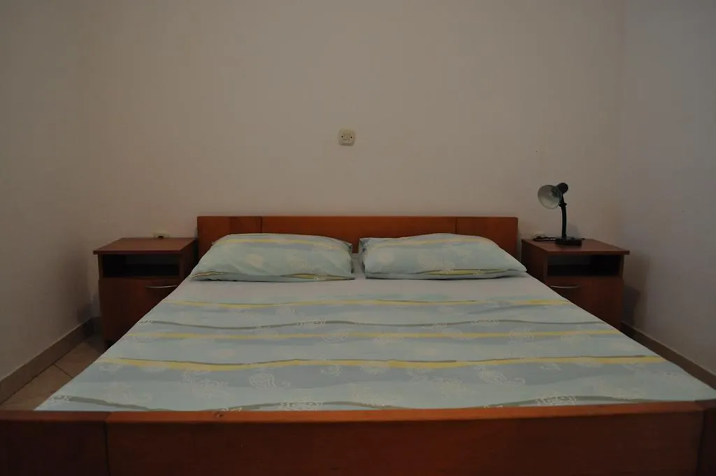 Apartments Petar Maksan Pakoštane