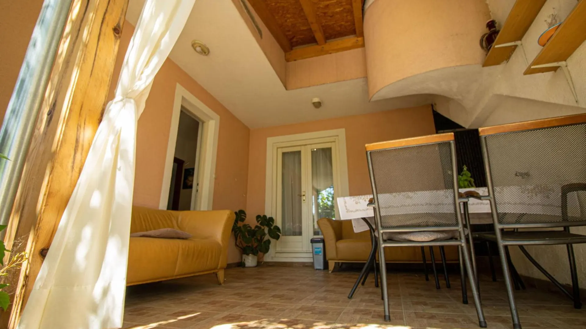 Apartments Petar Maksan Pakostane
