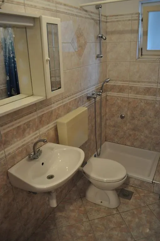 Apartments Petar Maksan Pakoštane